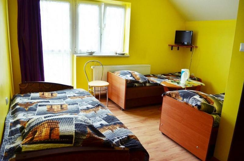 Pokoje Goscinne Zloty Potok Jura Krakowsko Czestochowska Dom W Zaciszu Podworka Potok Zloty Экстерьер фото